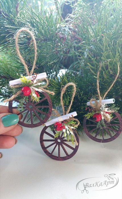 Ръчно изработени коледни подаръци до 10лв