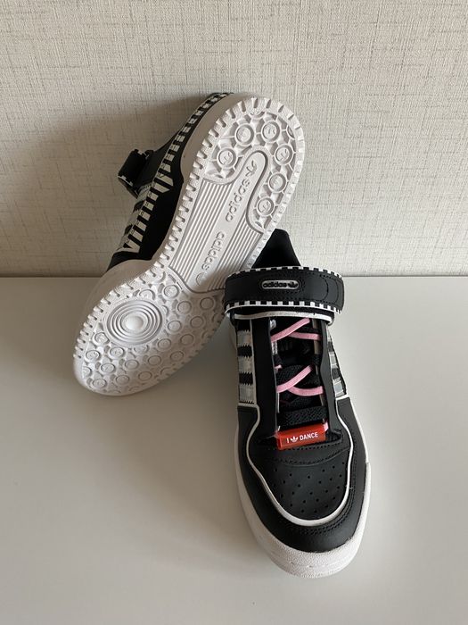 Кецове adidas Forum Plus W “I love dance”
