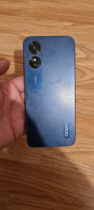 Vând OPPO A 17 în stare buna