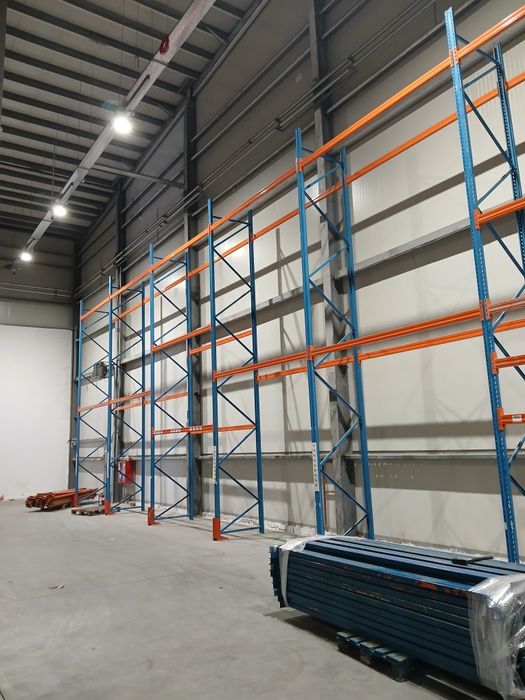 Rafturi metalice de vânzare producător Dexion