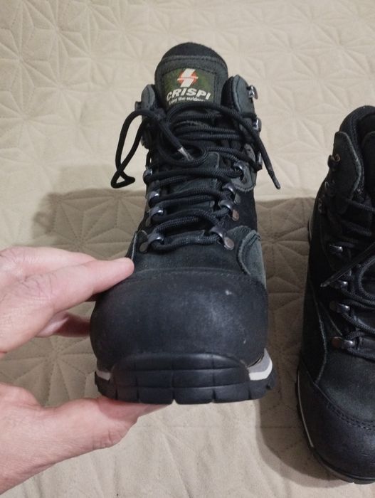 Bocanci Crispi piele naturala