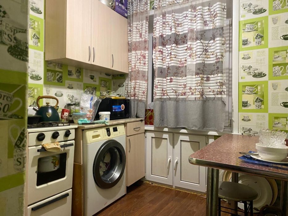 Продам 1ю квартиру на КСК не дорого