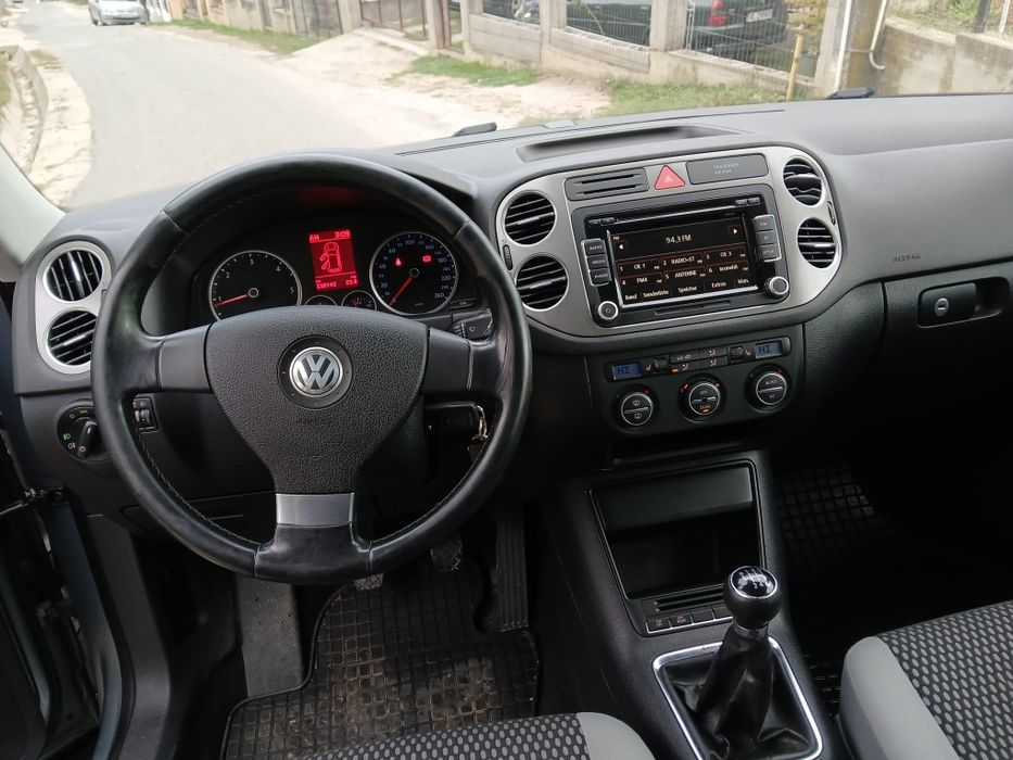 Vw tiguan 2.0 tdi 4x4 140cp fabricatie 2008 luna 9 km 230000