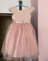 Детска официална рокля с дантела и тюл, размер 122 см