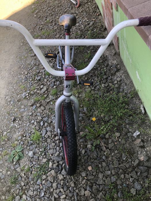 Bicicleta BMX de vânzare