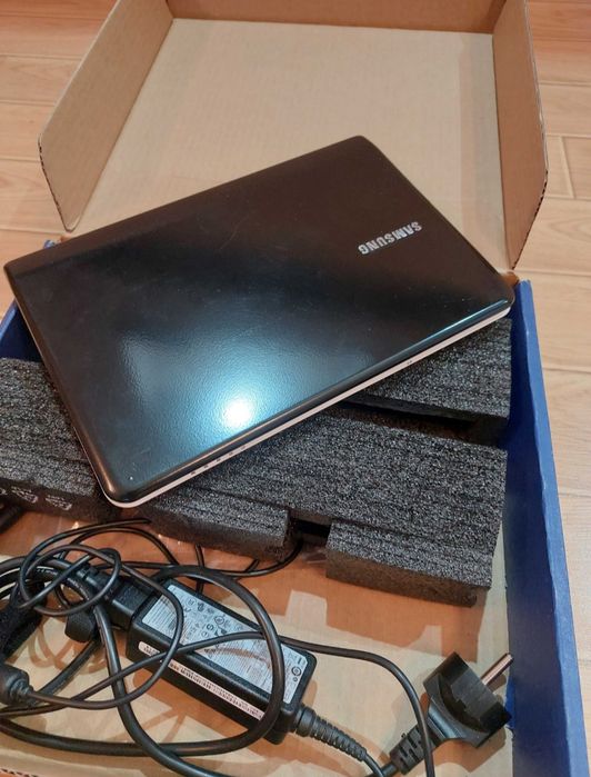 Продам Нэтбук Samsung с диагональю до 13, в отлично состояний
