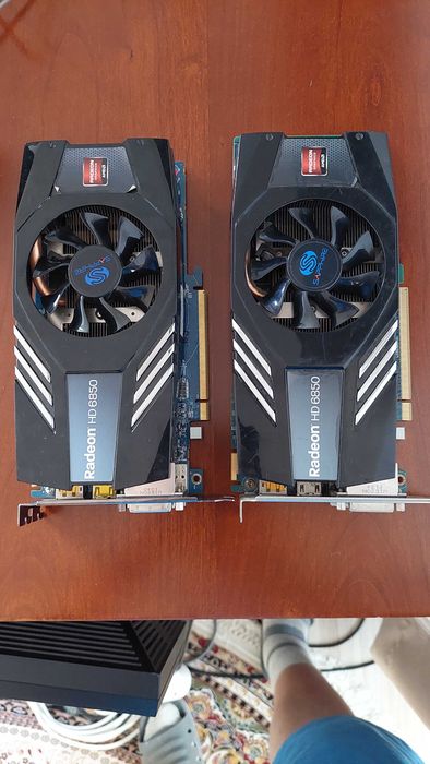 GPU 2x HD 6850 AMD Radeon (merg CrossFire) si AMd4870 si GTS250