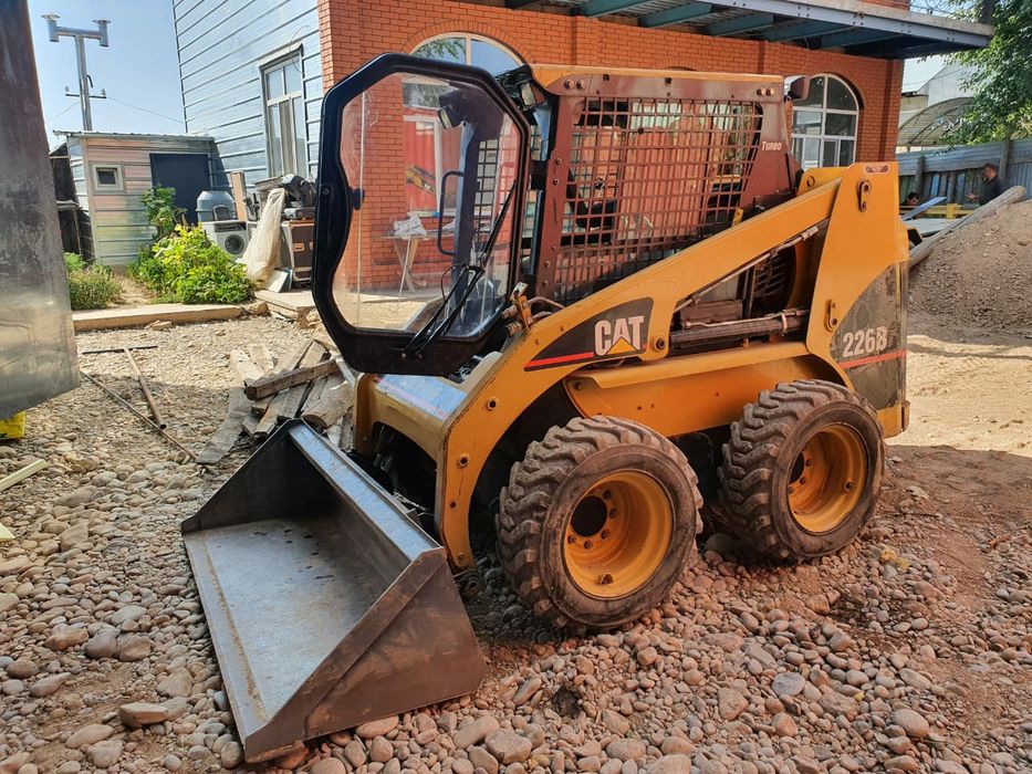 Мини погрузчик Бобкат