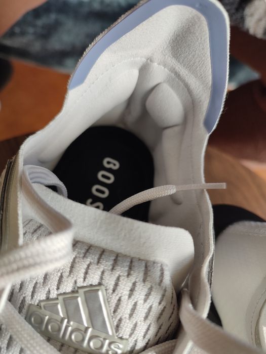 Adidasi alergare Avryn ADIDAS Noi