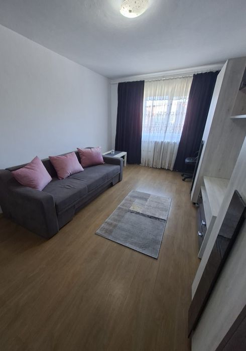PODU DE FIER apartament 2 camere decomandat 360 euro