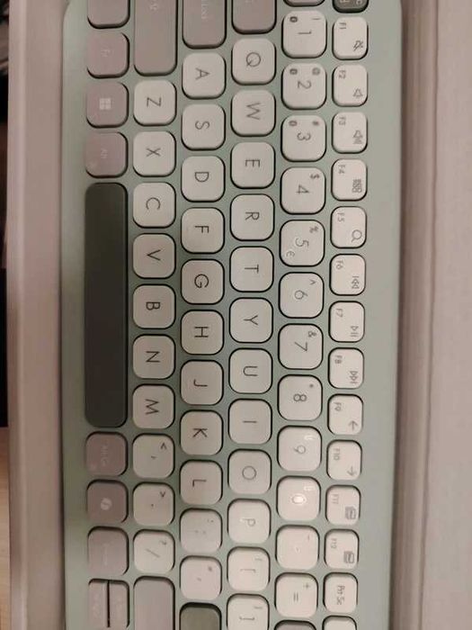 Tastatura wireless Asus KW100