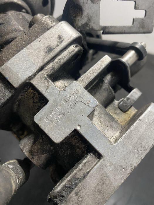 Racitor gaze Volkswagen Vw Touareg 3.0 TDI V6 BKS 059131063D phaeton