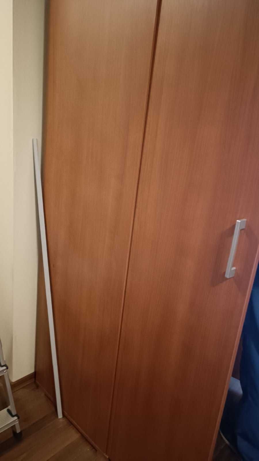 Двукрилен гардероб, легло с чекмедже, ракла и холна маса