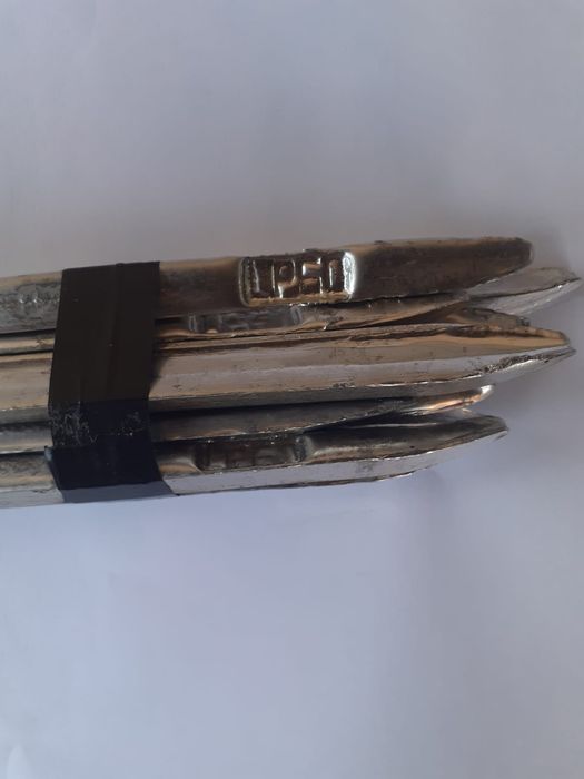 Bare Cositor lipit bare