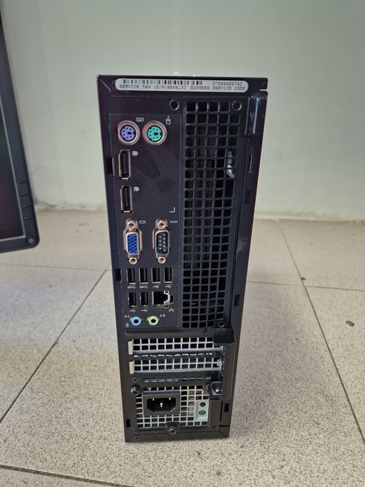 Calculator Dell I5 4th + Monitor•Amanet Lazar Crangasi •52579