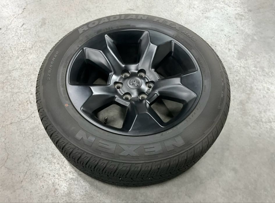 Джати със зимни гуми Dodge RAM