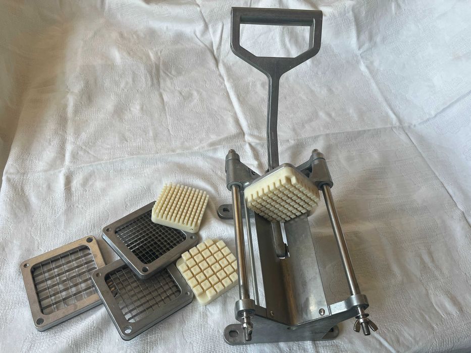 ФРИ РЕЗКА (профессиональный аппарат для нарезки картофеля фри), Б/У