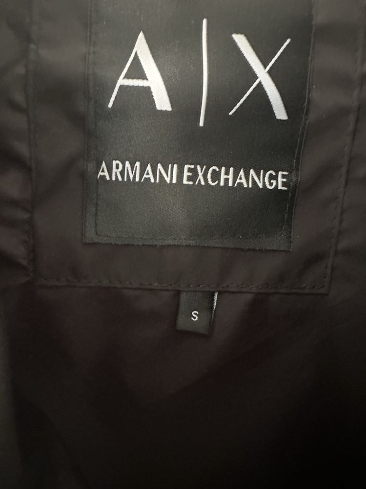Armani Exchange-чисто ново с етикет