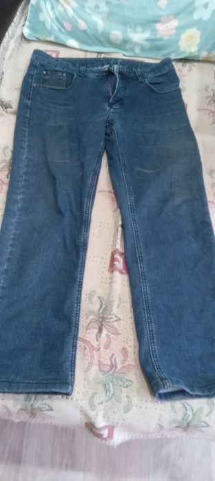 Продам мужские джинсы