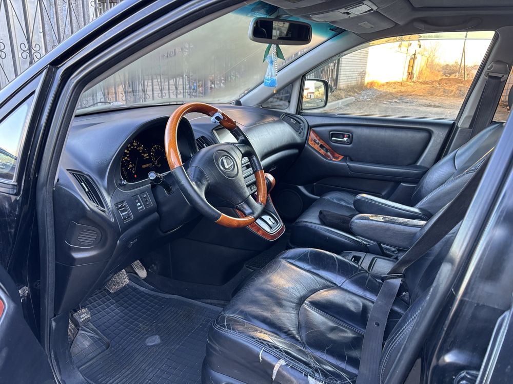 Продам Lexus RX 300