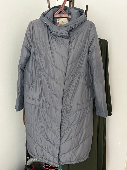 продам демисезонную куртку в хорошем состоянии