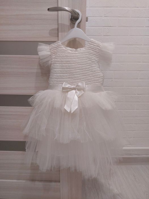 Продам нарядное платье