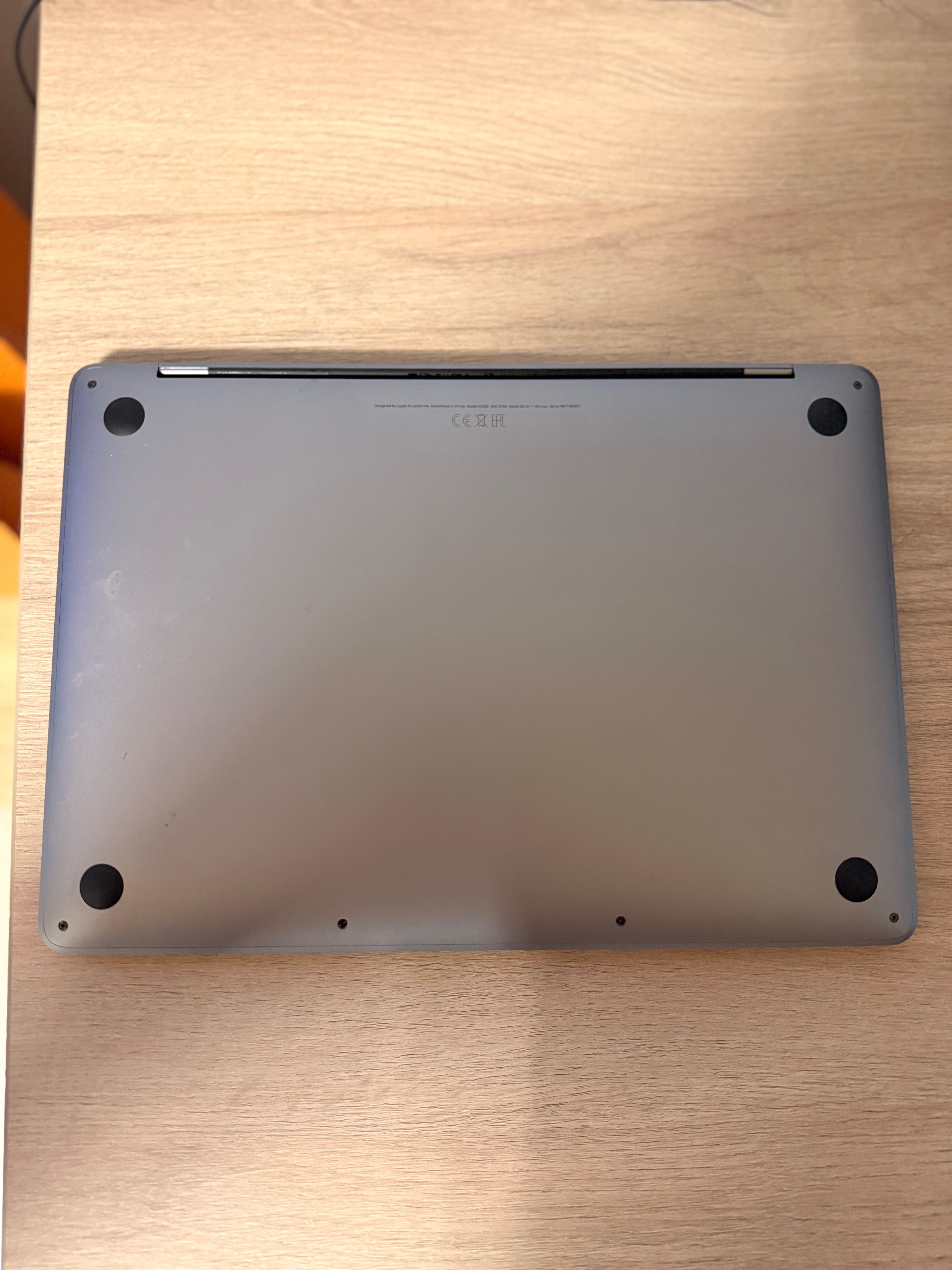MacBook Pro 2022 M2