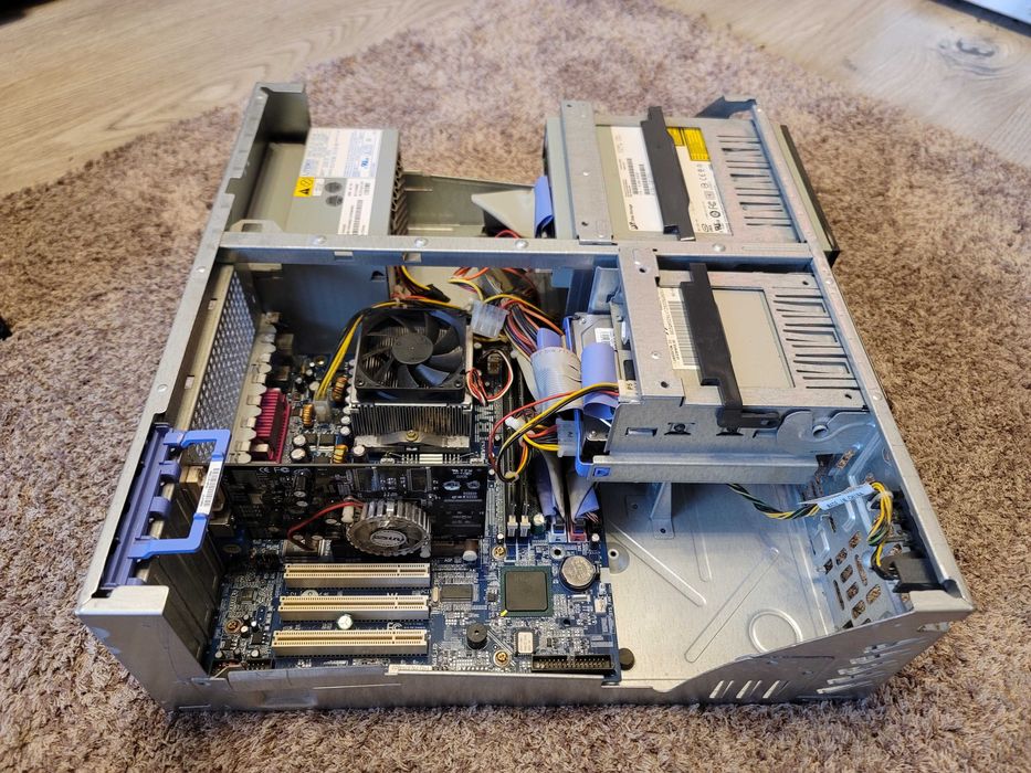 Calculator vechi IBM Thinkcentre Pentium 4 , Socket 478, Retro Gaming