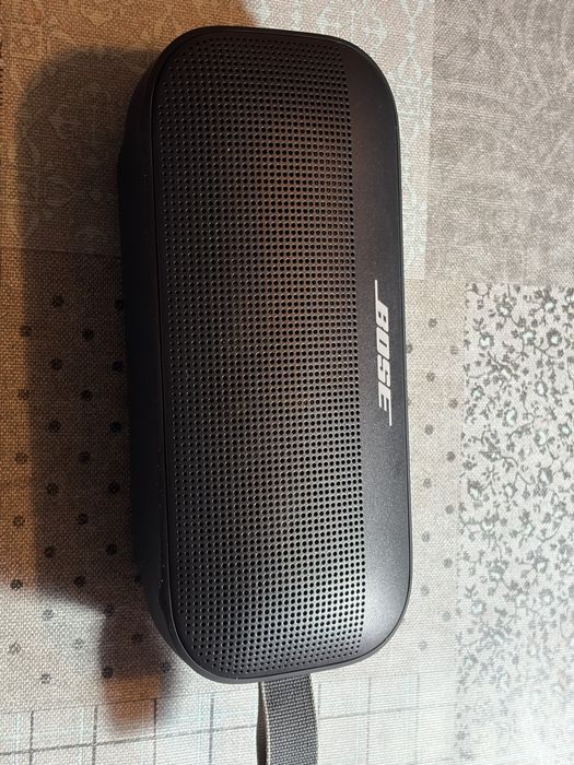 Bose max flex jbl flip harman kardon denon sony bang olufsen