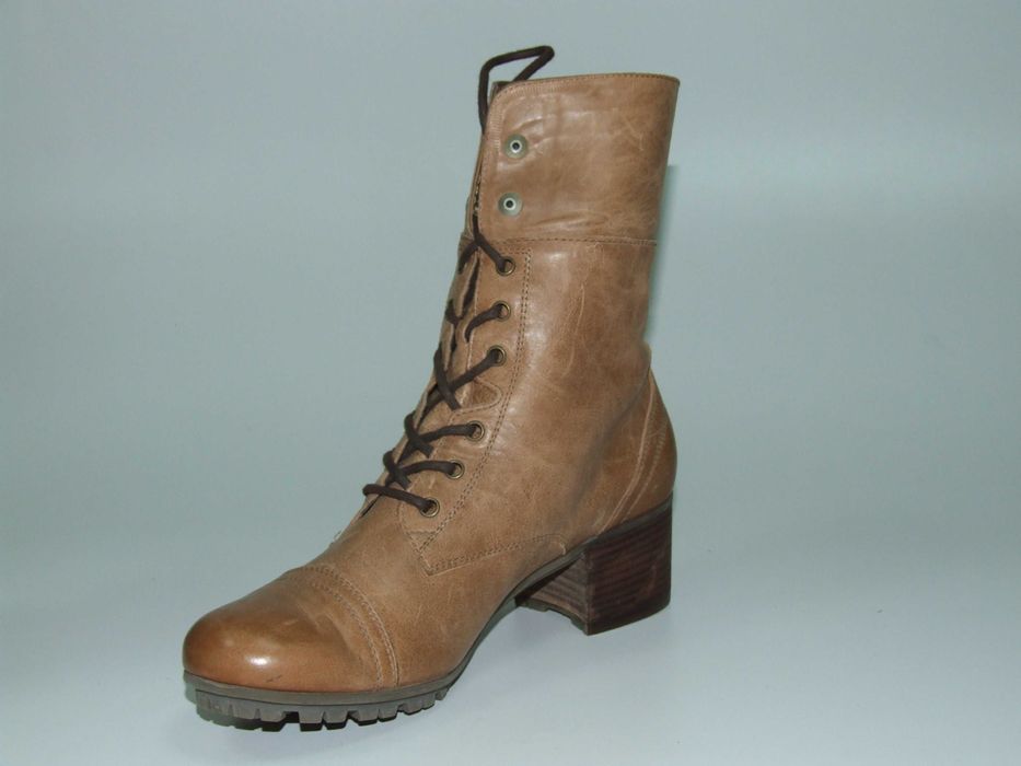 Ghete dama, piele naturala, mas. 40, Made in Austria, NOI