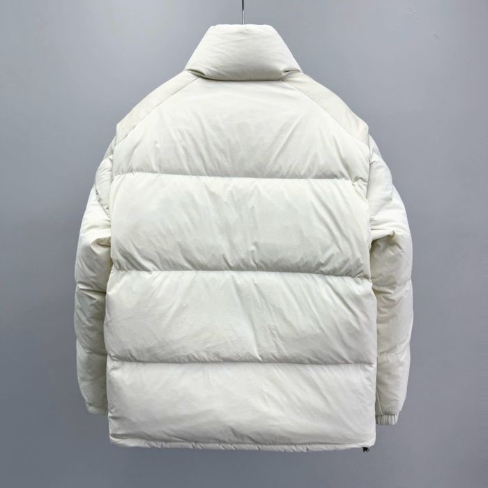 Geaca Moncler , calitate premium , pe comanda , noua , L