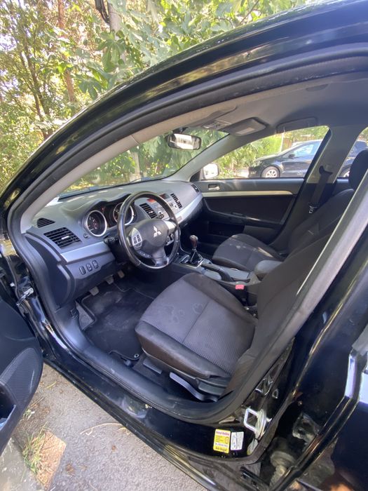 Mitsubishi Lancer - 1.6i - 2010 - xenon - carte service