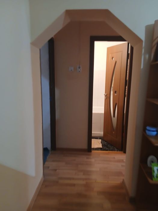 Vand apartament 4 camere  oras Vaslui