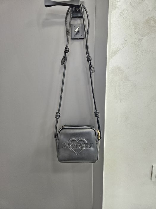 Love Moschino дамски чанти