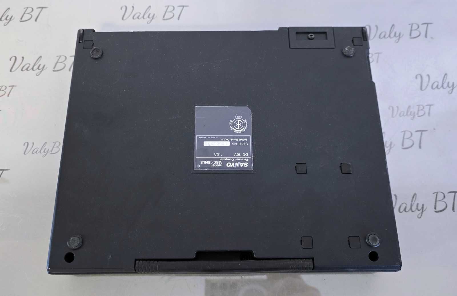 Laptop de colectie - Sanyo MBC-18nl8 - 1991 - functional perfect