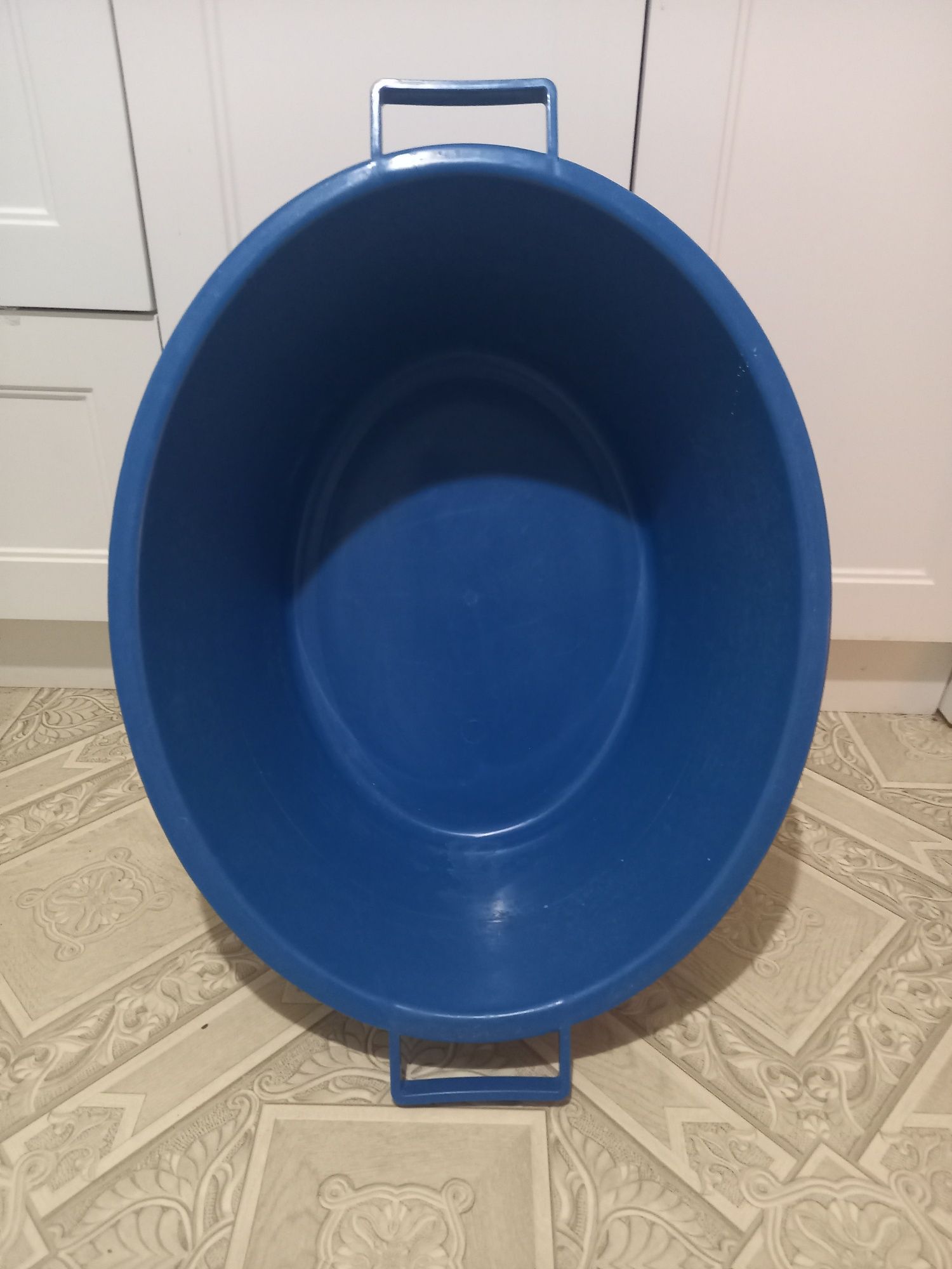 Продам тазик 30л