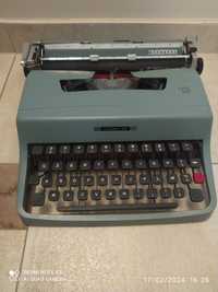Mașină de scris Oliveti