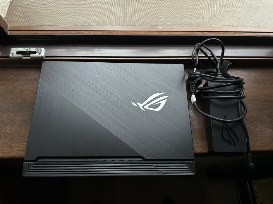 Laptop Gaming Asus Rog Strix G531 I7 RTX 2070 8Gb 16Gb Ram 512Gb SSD