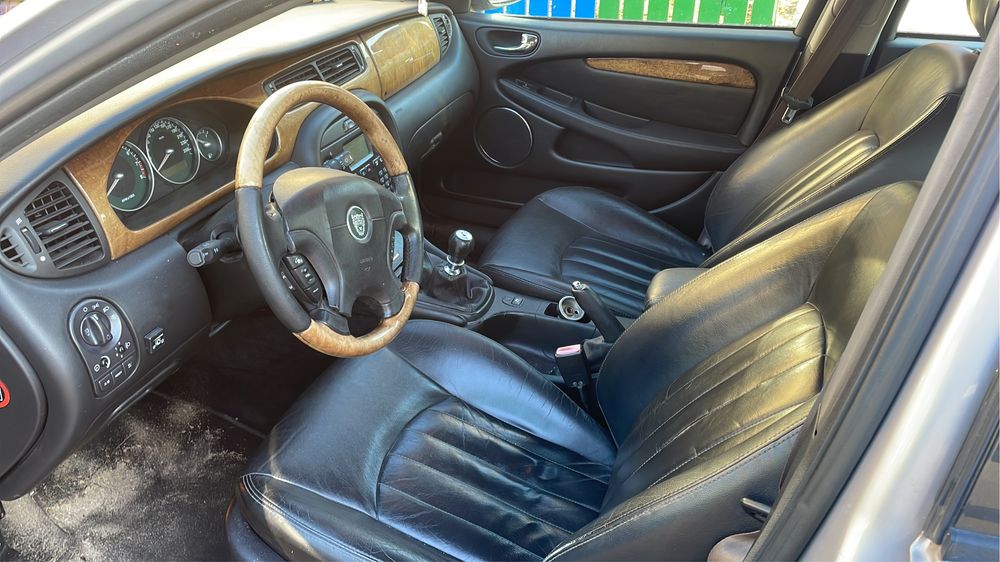 Dezmembrez jaguar x-type benzina / motorina