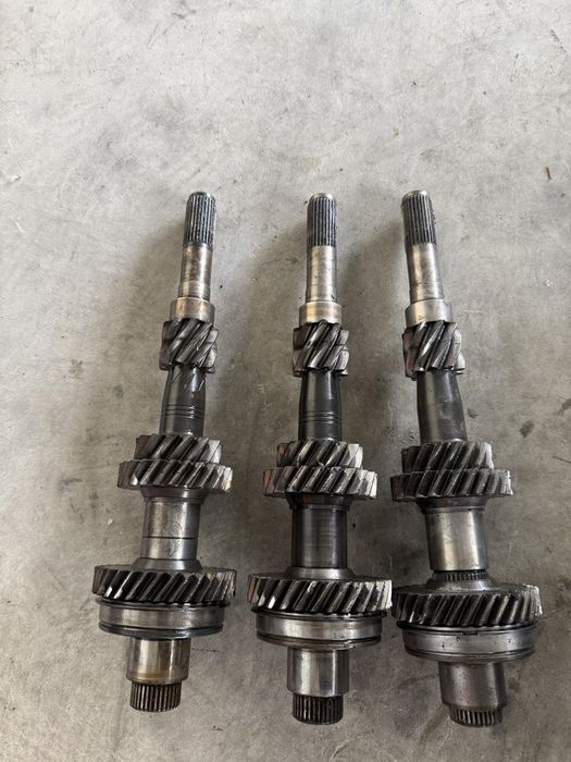 Части за скоростна кутия VW T5 1.9 TDI – диференциал, валове, корпус