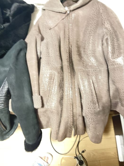 Дубленка бежекоричнего цвета