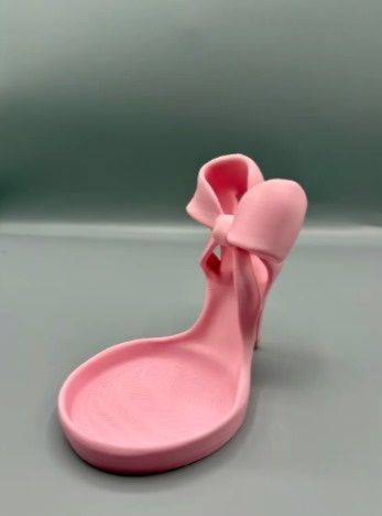 Suport bijuterii in forma de pantof