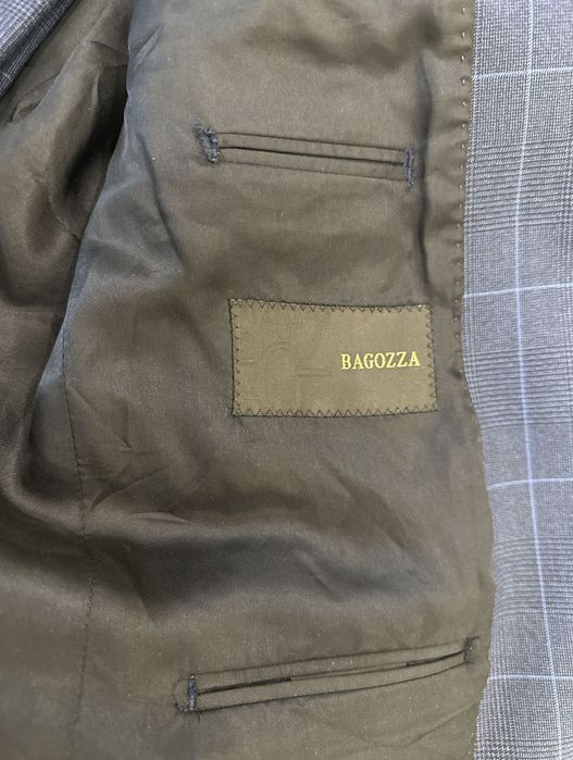 Мужской костюм Bagozza. Цена в бутике 900 $