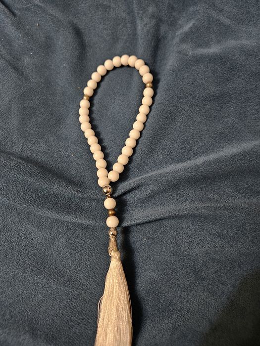 Четки 35 бусин белый