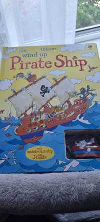 Carte Usborne - Wind Up Pirate Ship