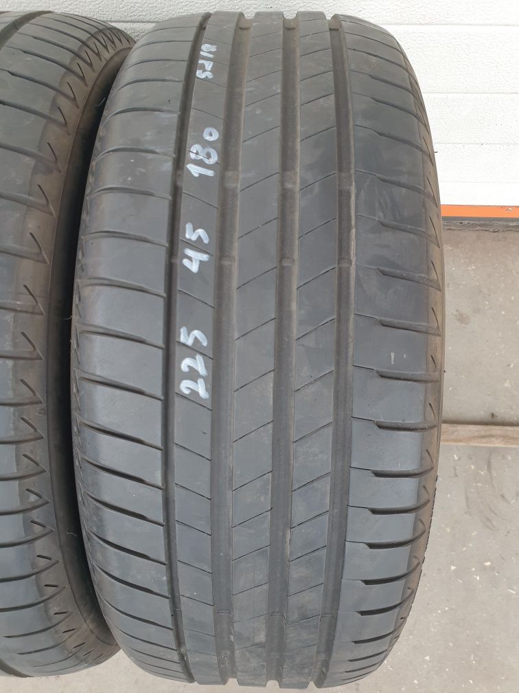 Летни гуми 2 броя BRIDGESTONE Turanza T005 225 45 R18 дот 5218