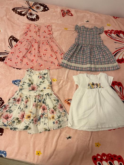 Vând hainute și incaltari în stare impecabila