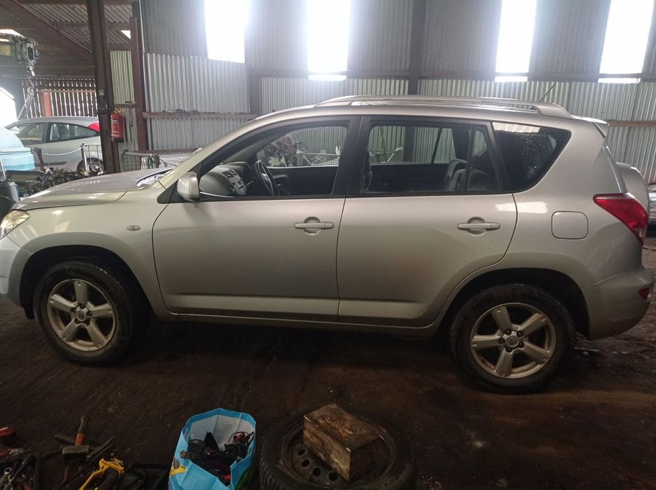 Toyota Rav4 2.0 VVTI 150 kc 2008 г