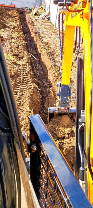 Săpături săpat fundații casă,gard, cablu electric,gaze