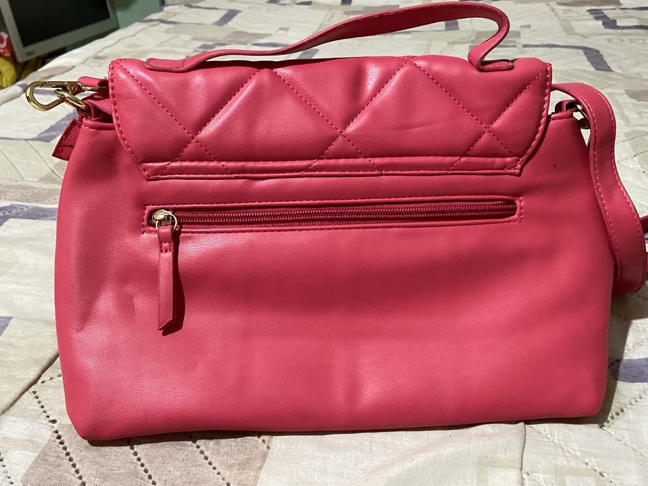 Розова чанта през рамо